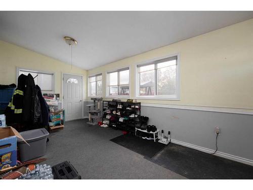 25 Fitzgerald Avenue, Fort Mcmurray, AB - Indoor