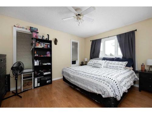 25 Fitzgerald Avenue, Fort Mcmurray, AB - Indoor Photo Showing Bedroom