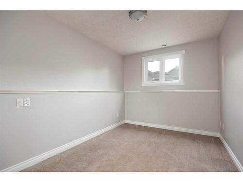 161 Robinson Lane, Fort Mcmurray, AB - Indoor Photo Showing Other Room