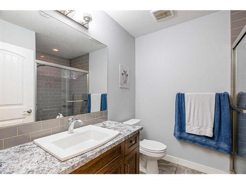 193 Beaverglen Close, Fort Mcmurray, AB - Indoor Photo Showing Bathroom