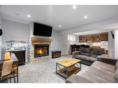 193 Beaverglen Close, Fort Mcmurray, AB - Indoor Photo Showing Living Room With Fireplace