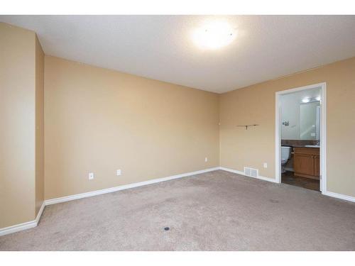 101 Sandstone Lane, Fort Mcmurray, AB - Indoor Photo Showing Other Room