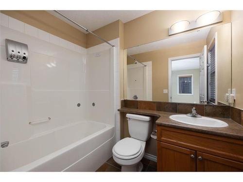 101 Sandstone Lane, Fort Mcmurray, AB - Indoor Photo Showing Bathroom