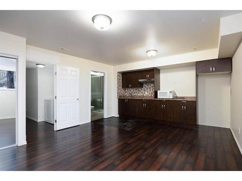 101 Sandstone Lane, Fort Mcmurray, AB - Indoor Photo Showing Kitchen