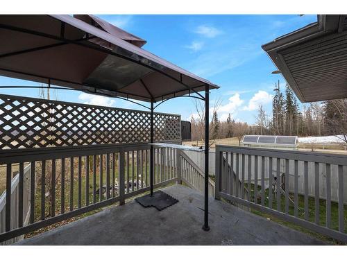 101 Sandstone Lane, Fort Mcmurray, AB - Outdoor With Exterior