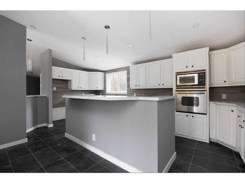 324 Evergreen Road, Rural Athabasca County, AB - Indoor Photo Showing Kitchen