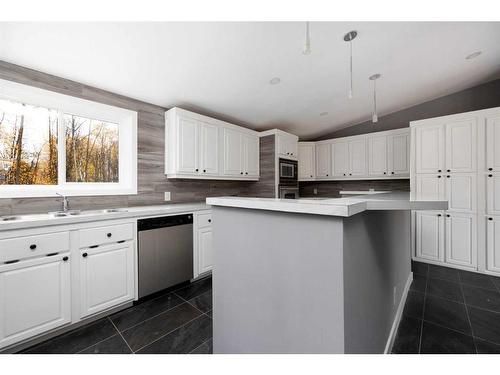 324 Evergreen Road, Rural Athabasca County, AB - Indoor Photo Showing Kitchen