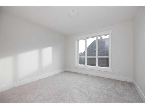 189 Warren Way, Fort Mcmurray, AB - Indoor Photo Showing Other Room