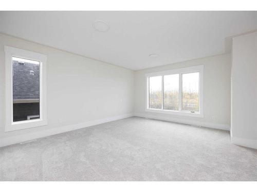 189 Warren Way, Fort Mcmurray, AB - Indoor Photo Showing Other Room