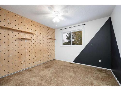 182 Wolverine Drive, Fort Mcmurray, AB - Indoor Photo Showing Other Room