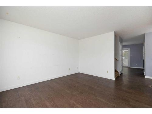 182 Wolverine Drive, Fort Mcmurray, AB - Indoor Photo Showing Other Room