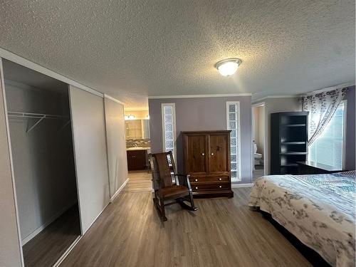 304 Ash Way, Fort Mcmurray, AB - Indoor Photo Showing Bedroom