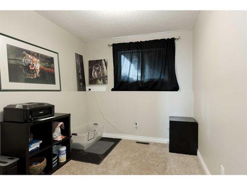 179 Cochrane Crescent, Fort Mcmurray, AB - Indoor Photo Showing Other Room