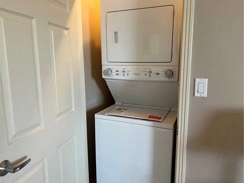 105-1095 Timberline Drive East, Fort Mcmurray, AB - Indoor Photo Showing Laundry Room