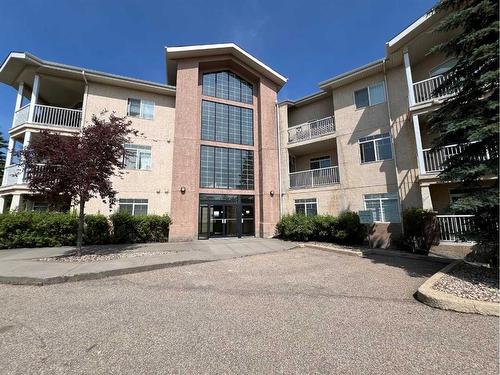 105-1095 Timberline Drive East, Fort Mcmurray, AB - Outdoor