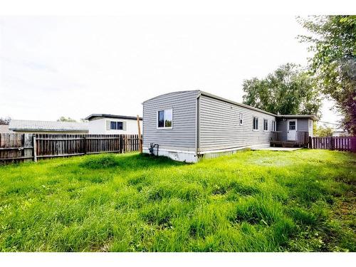 121 Jackpine Way, Fort Mcmurray, AB - Outdoor With Exterior