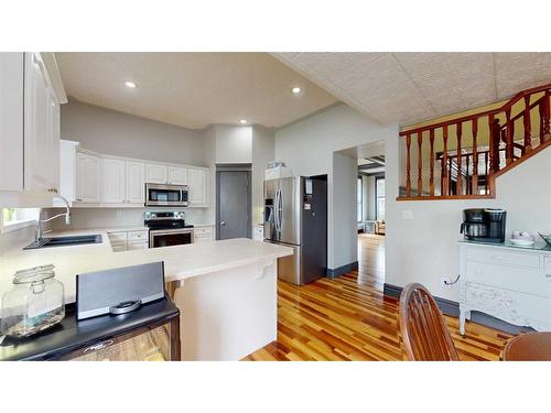 307 Berard Crescent, Fort Mcmurray, AB - Indoor Photo Showing Kitchen With Double Sink