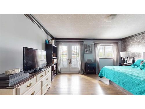 307 Berard Crescent, Fort Mcmurray, AB - Indoor Photo Showing Bedroom