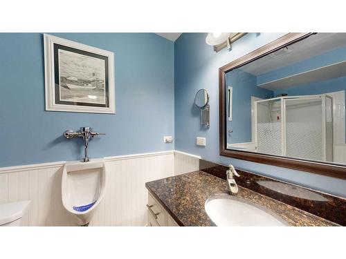 307 Berard Crescent, Fort Mcmurray, AB - Indoor Photo Showing Bathroom