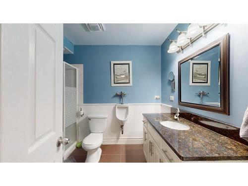 307 Berard Crescent, Fort Mcmurray, AB - Indoor Photo Showing Bathroom