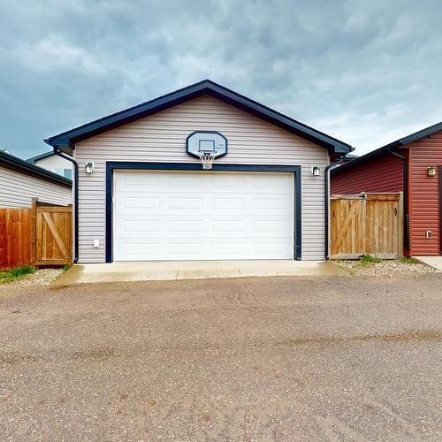 423 Prospect Drive, Fort Mcmurray, AB - Outdoor With Exterior