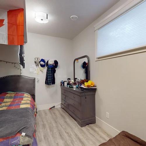 423 Prospect Drive, Fort Mcmurray, AB - Indoor Photo Showing Bedroom