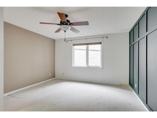 339 Cornwall Drive, Fort Mcmurray, AB - Indoor Photo Showing Other Room