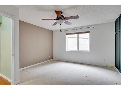 339 Cornwall Drive, Fort Mcmurray, AB - Indoor Photo Showing Other Room