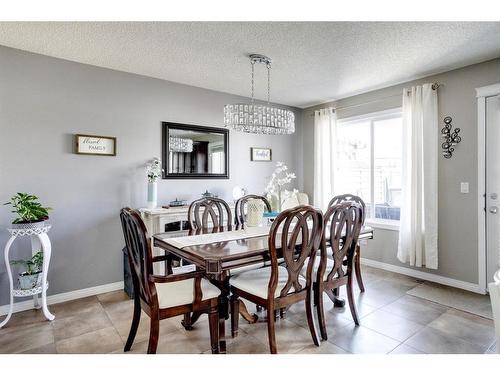 156 Archibald Close, Fort Mcmurray, AB - Indoor Photo Showing Dining Room