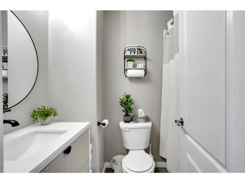 156 Archibald Close, Fort Mcmurray, AB - Indoor Photo Showing Bathroom