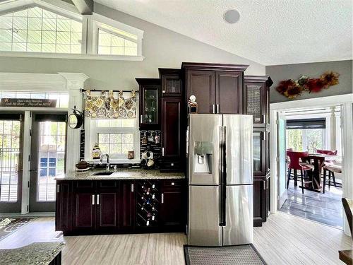 68378 Range Rd 142, Lac La Biche, AB - Indoor Photo Showing Kitchen