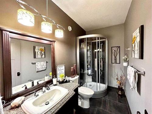 68378 Range Rd 142, Lac La Biche, AB - Indoor Photo Showing Bathroom