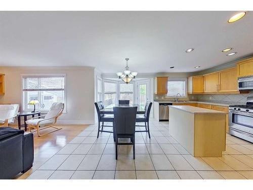 212 Paulson Street, Fort Mcmurray, AB - Indoor Photo Showing Kitchen