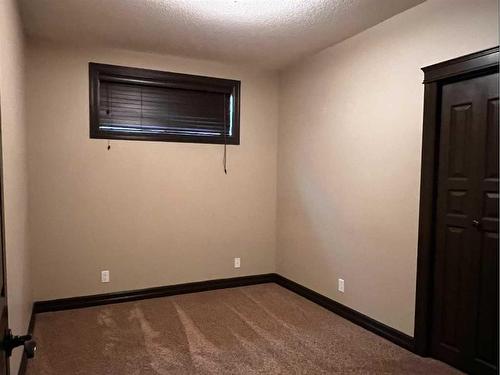 100 Macrae Place, Fort Mcmurray, AB - Indoor Photo Showing Other Room