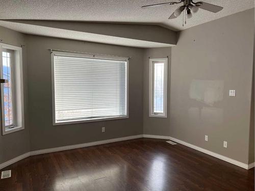 162 Pacific Crescent, Fort Mcmurray, AB - Indoor Photo Showing Other Room