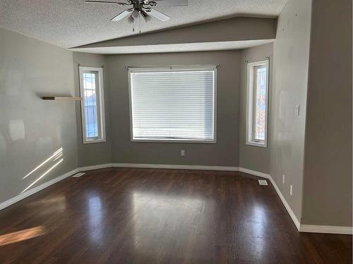 162 Pacific Crescent, Fort Mcmurray, AB - Indoor Photo Showing Other Room