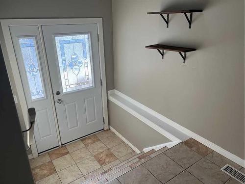 162 Pacific Crescent, Fort Mcmurray, AB - Indoor Photo Showing Other Room