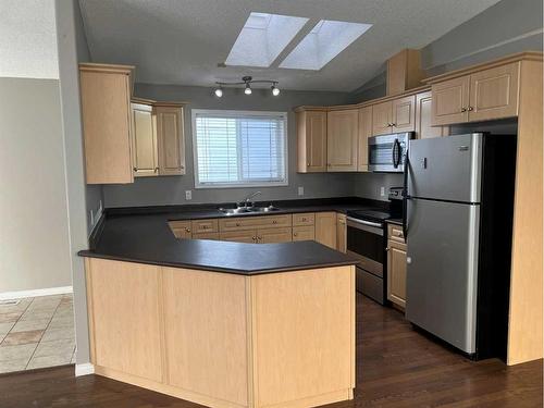 162 Pacific Crescent, Fort Mcmurray, AB - Indoor Photo Showing Kitchen With Double Sink