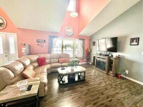 83 14579 Twp Rd 690, Lac La Biche, AB - Indoor Photo Showing Living Room