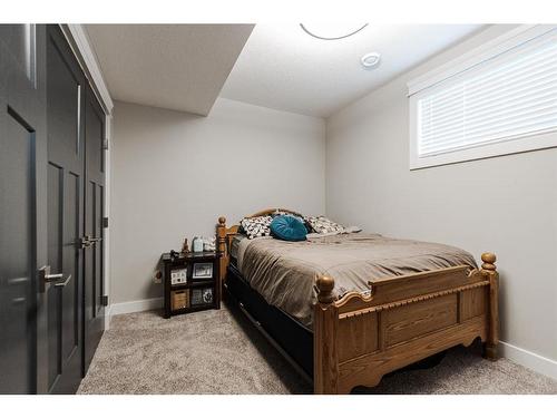 105 Roy Lane, Fort Mcmurray, AB - Indoor Photo Showing Bedroom