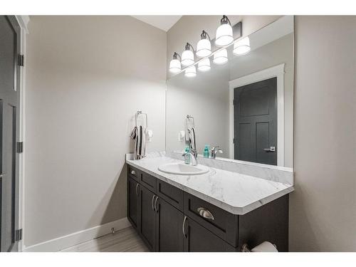 105 Roy Lane, Fort Mcmurray, AB - Indoor Photo Showing Bathroom