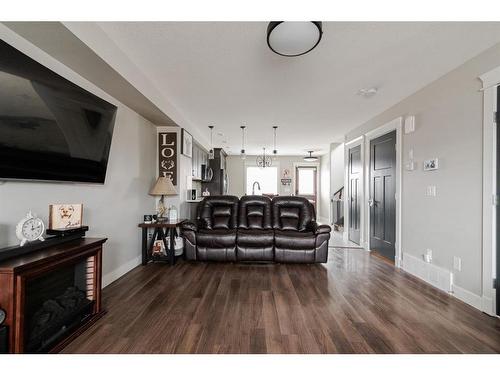 105 Roy Lane, Fort Mcmurray, AB - Indoor Photo Showing Living Room