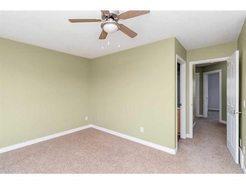 254 Thrush Street, Fort Mcmurray, AB - Indoor Photo Showing Other Room