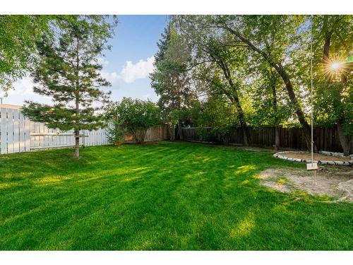 124 Marten Place, Fort Mcmurray, AB - Outdoor With Backyard