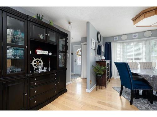 141 Caldwell Crescent, Fort Mcmurray, AB - Indoor Photo Showing Dining Room