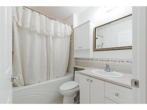 332 Ermine Crescent, Fort Mcmurray, AB - Indoor Photo Showing Bathroom