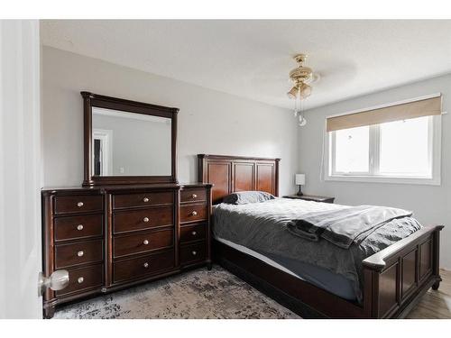 205 Leigh Crescent, Fort Mcmurray, AB - Indoor Photo Showing Bedroom