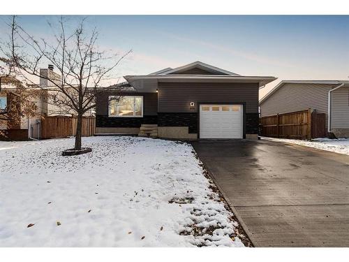 205 Leigh Crescent, Fort Mcmurray, AB - Outdoor