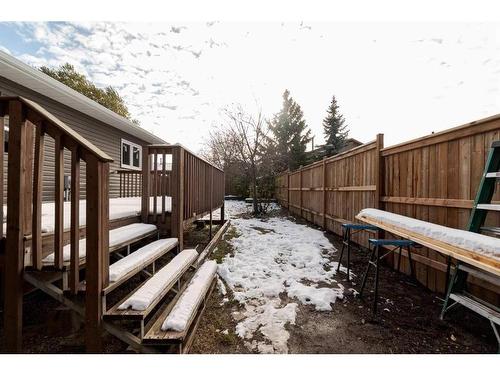 205 Leigh Crescent, Fort Mcmurray, AB - Outdoor With Exterior