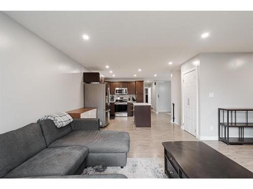 205 Leigh Crescent, Fort Mcmurray, AB - Indoor Photo Showing Living Room